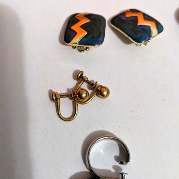 Lot of Clip On Earrings - Picture 4 of 4
